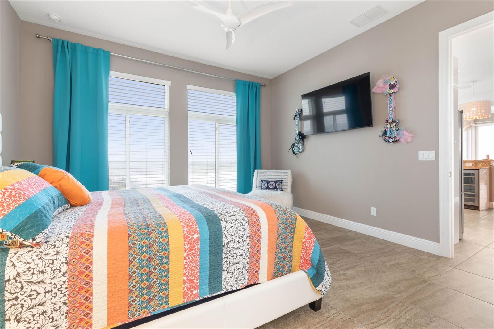 2711 N Ocean Shore Blvd