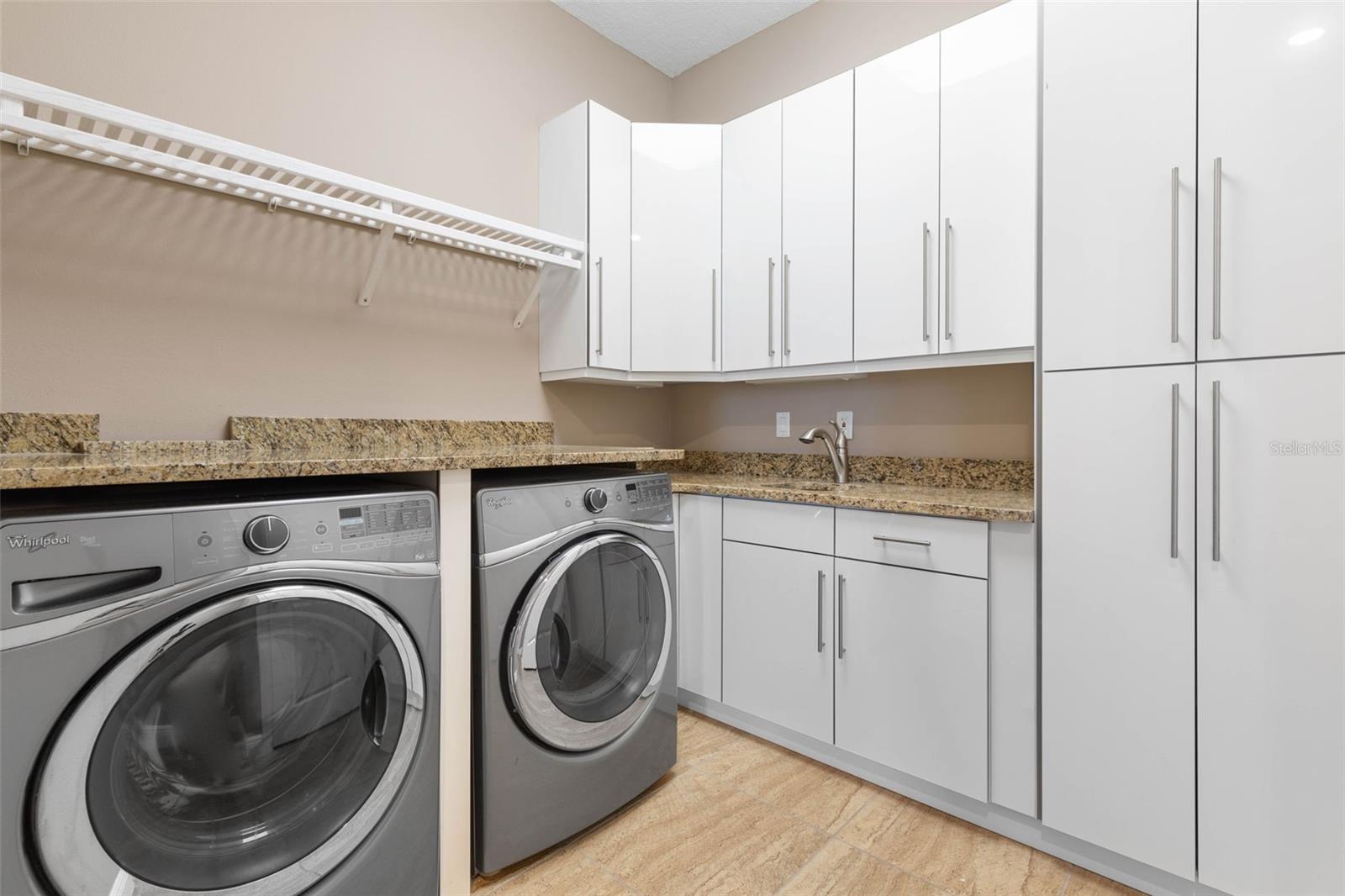 2711 N Ocean Shore Blvd