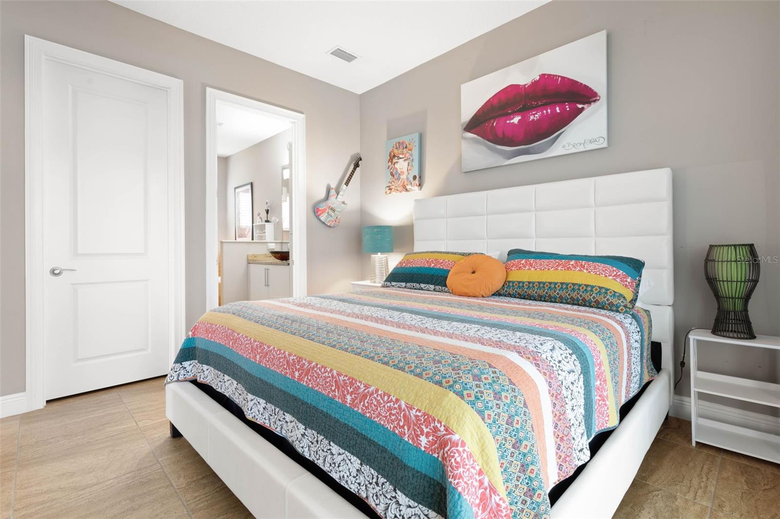 2711 N Ocean Shore Blvd