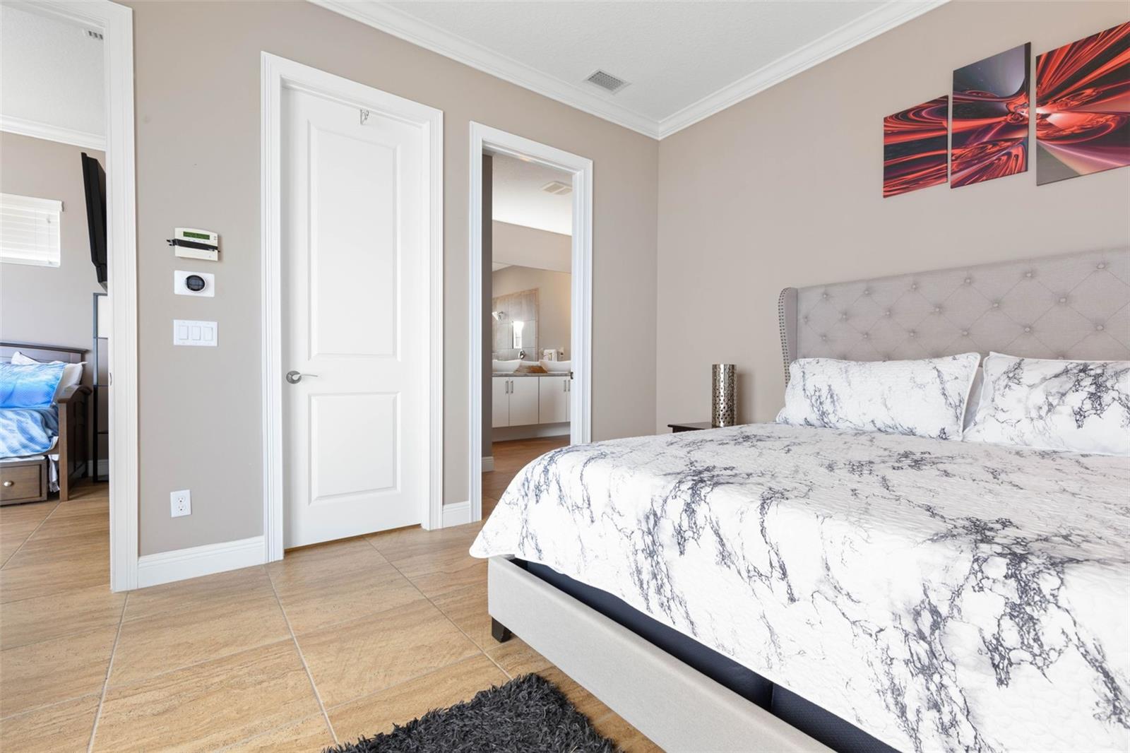 2711 N Ocean Shore Blvd