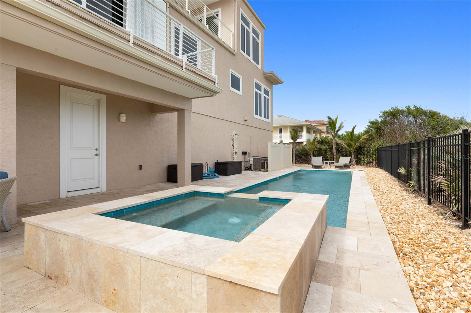 2711 N Ocean Shore Blvd