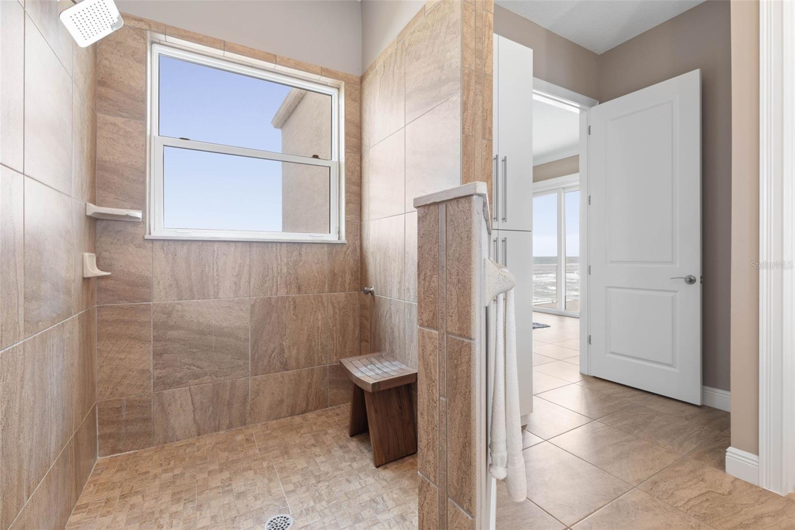 2711 N Ocean Shore Blvd