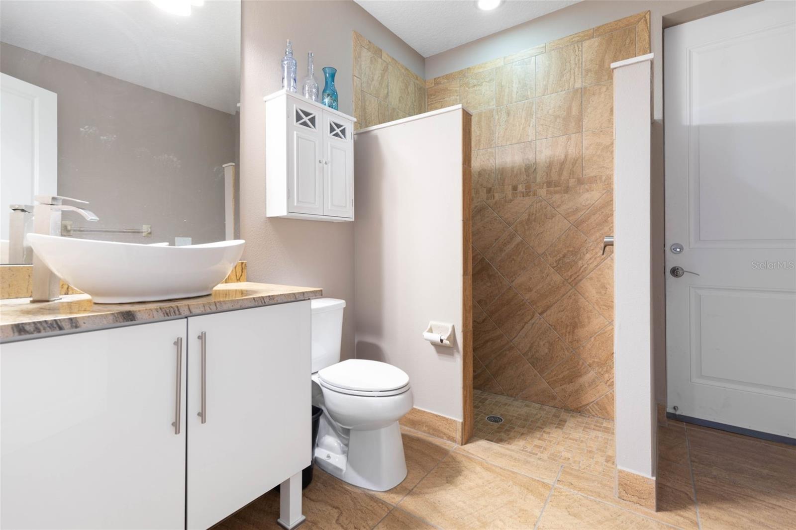 2711 N Ocean Shore Blvd