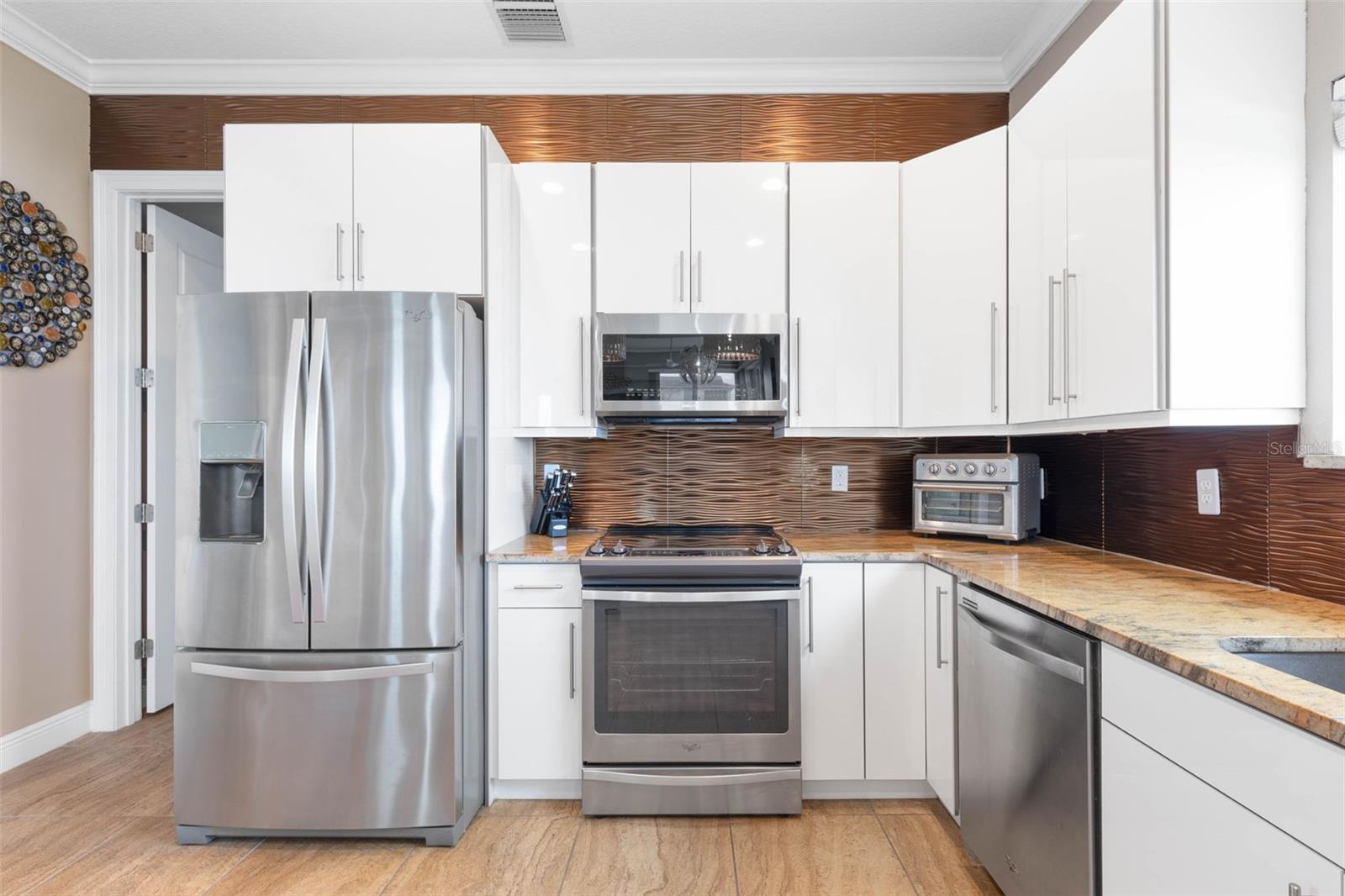 2711 N Ocean Shore Blvd