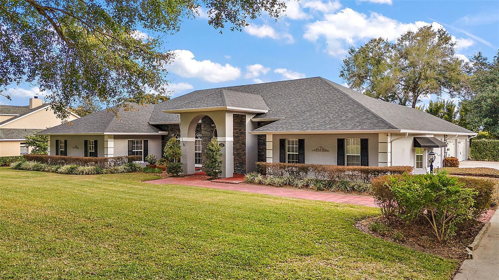 1780 Lake Terrace Dr