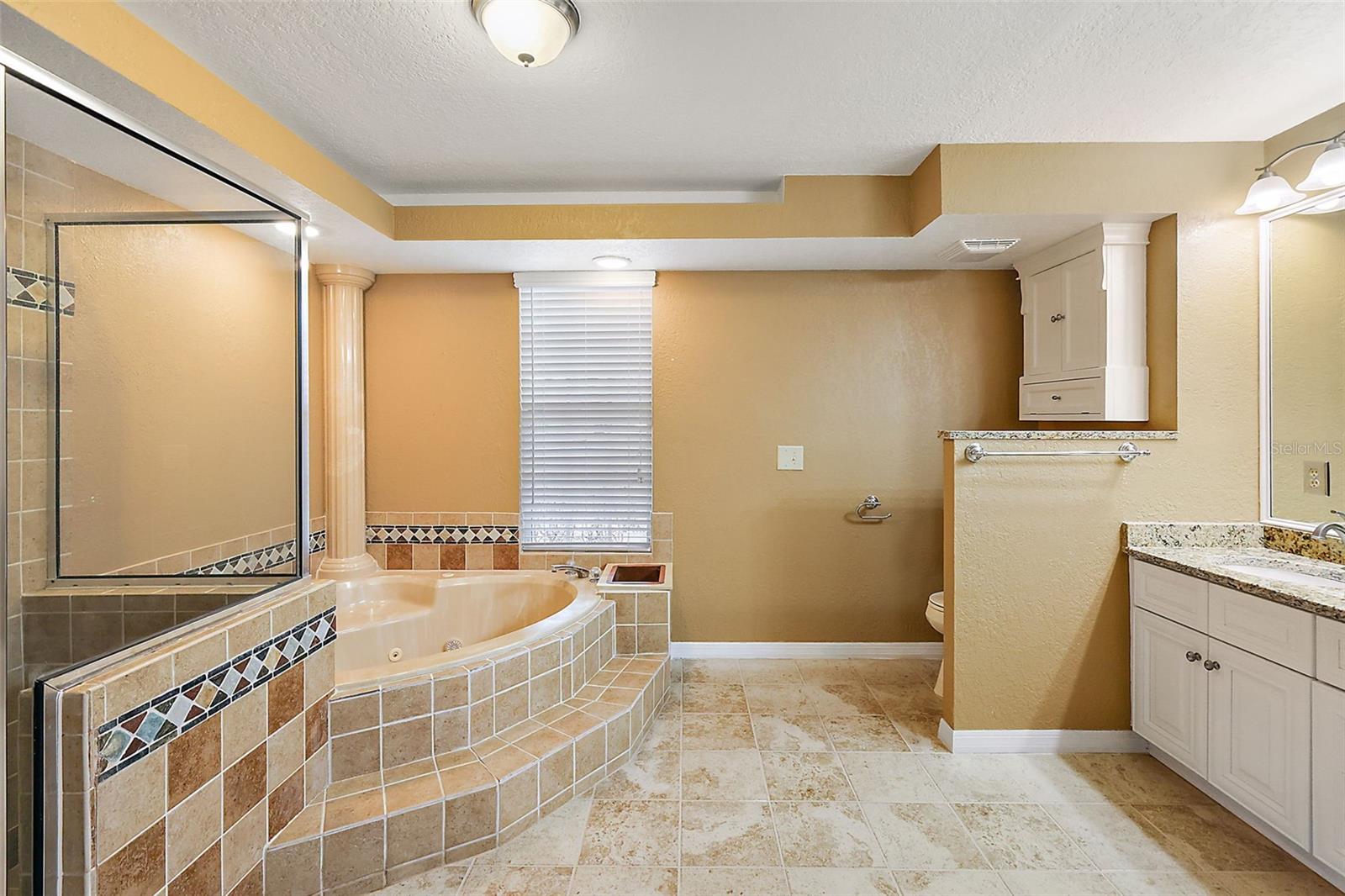 1780 Lake Terrace Dr