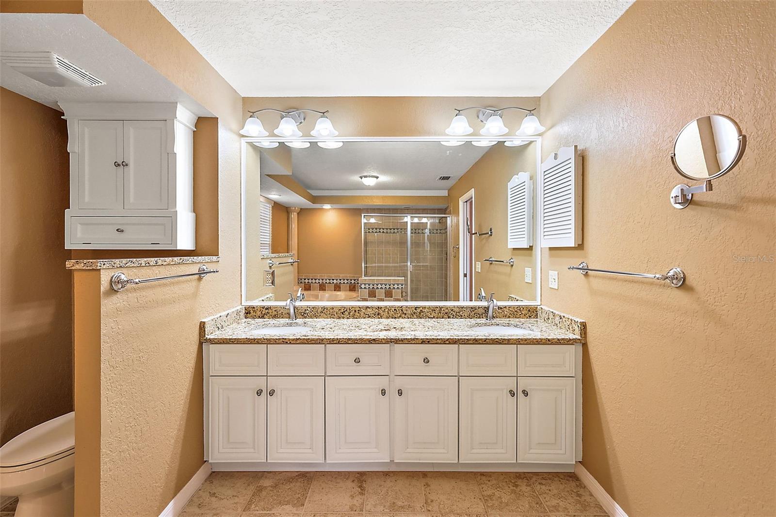 1780 Lake Terrace Dr