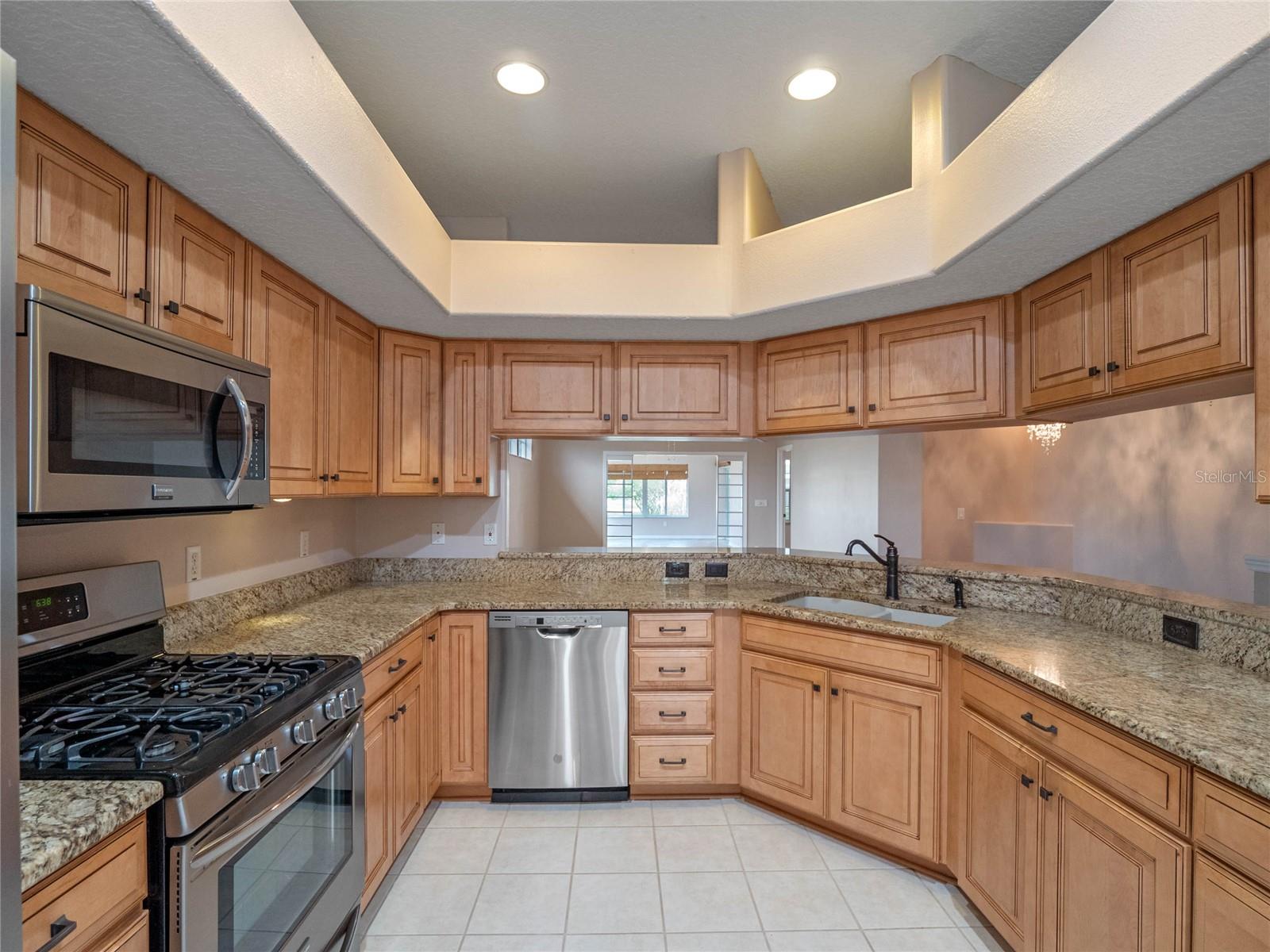 4738 Saint Andrews Arc