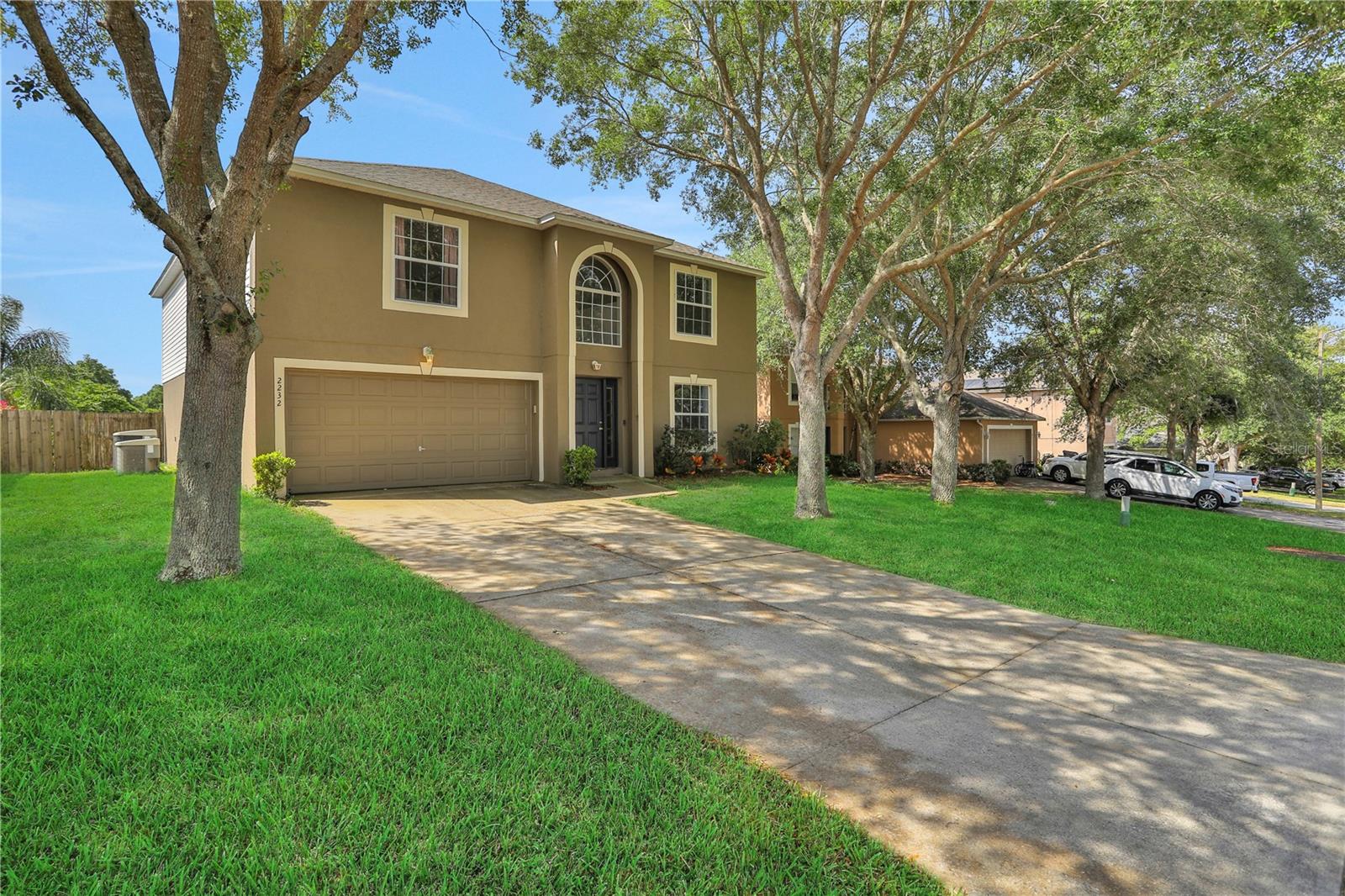 2232 Sandridge Cir