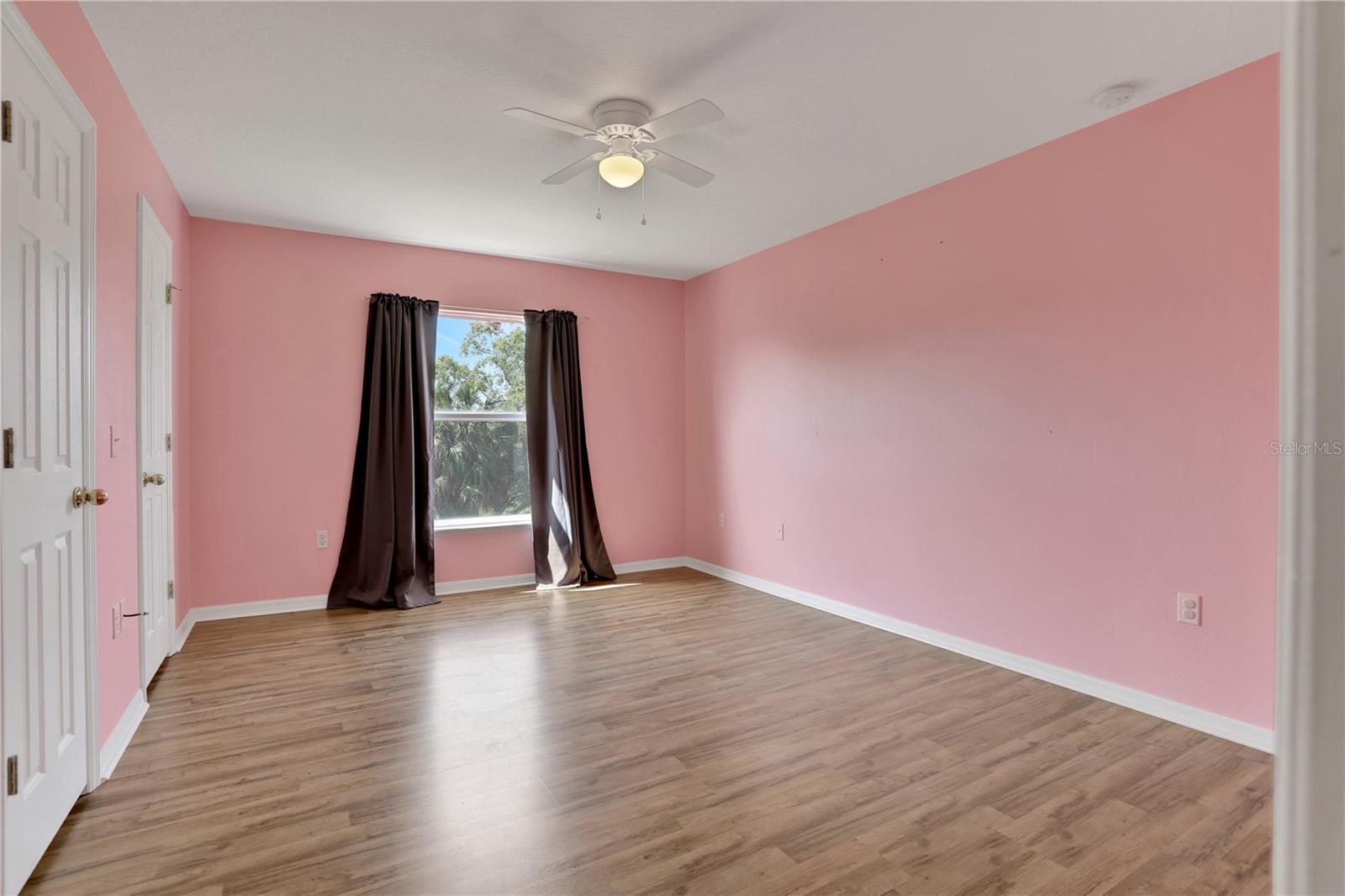 2232 Sandridge Cir