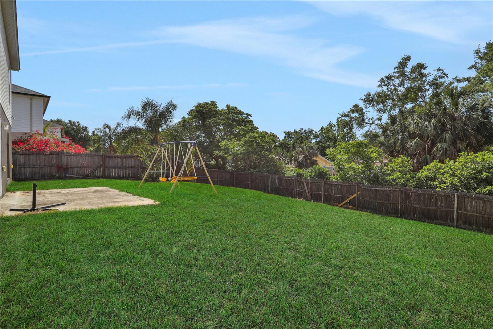 2232 Sandridge Cir
