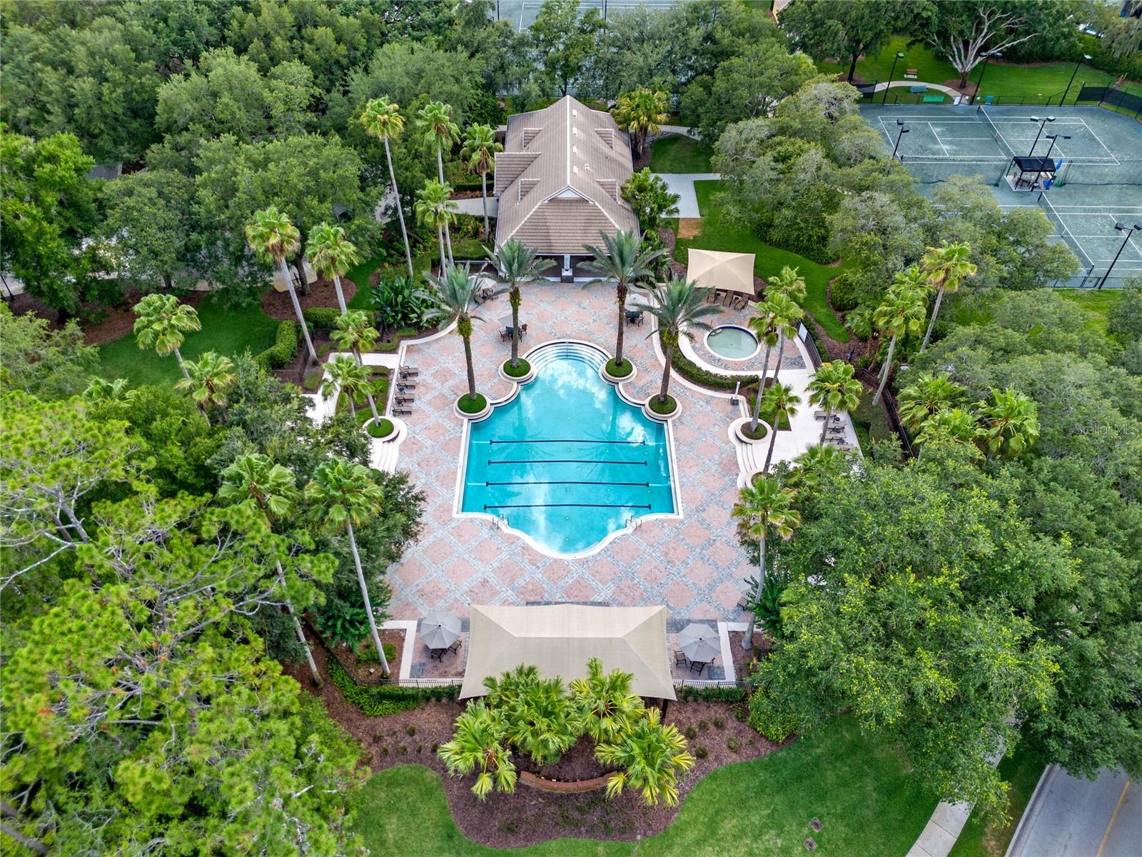 3373 Lakeview Oaks Dr