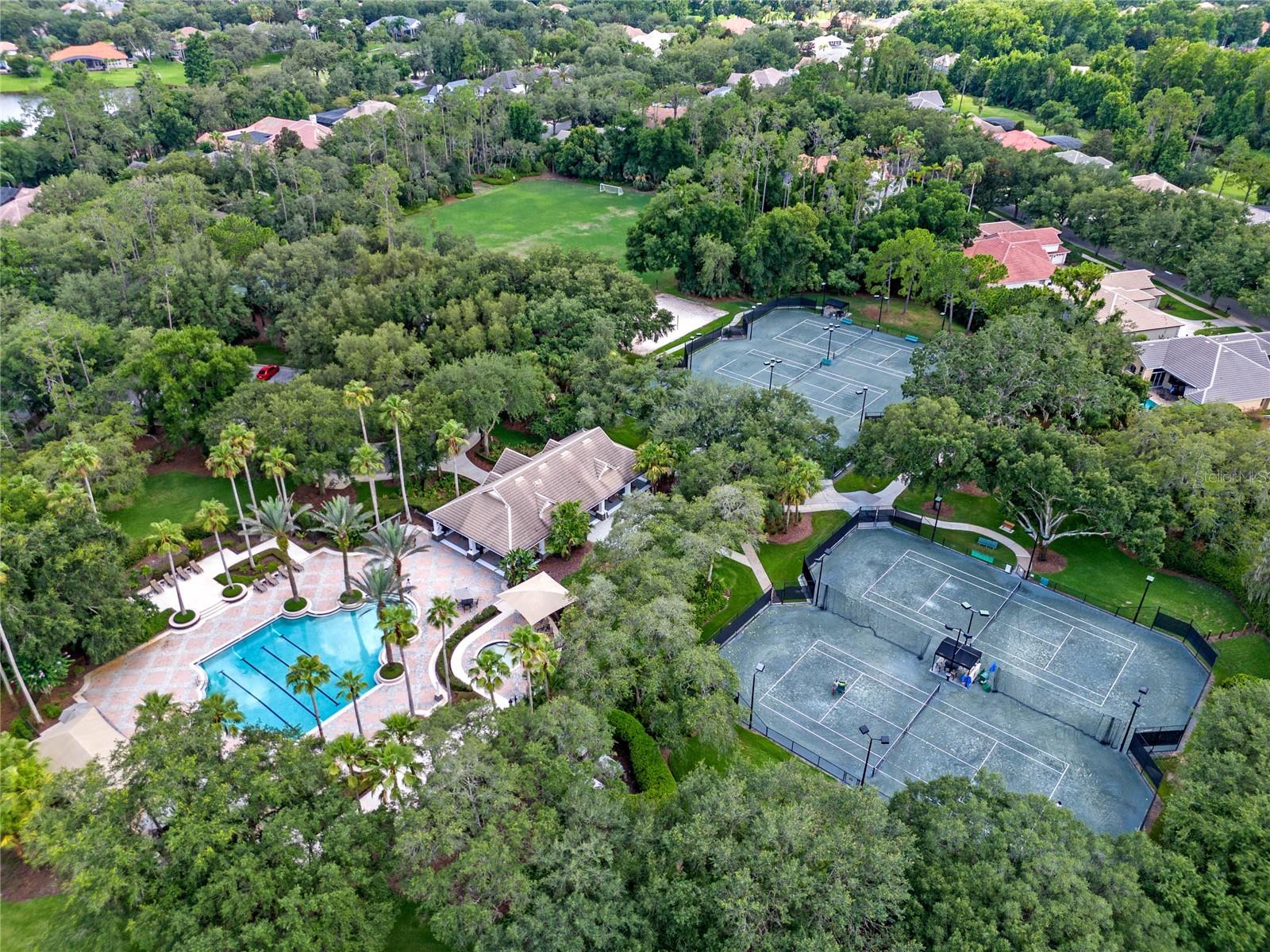 3373 Lakeview Oaks Dr