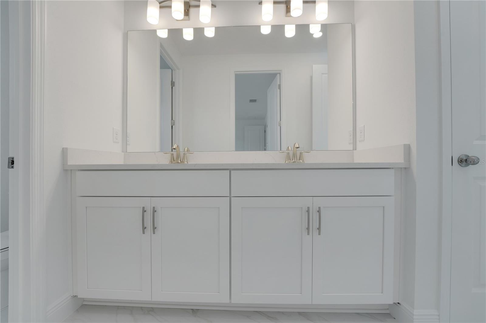 14249 Crest Palm Ave