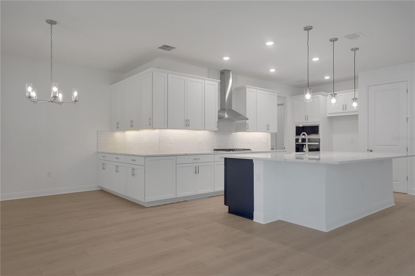 14249 Crest Palm Ave