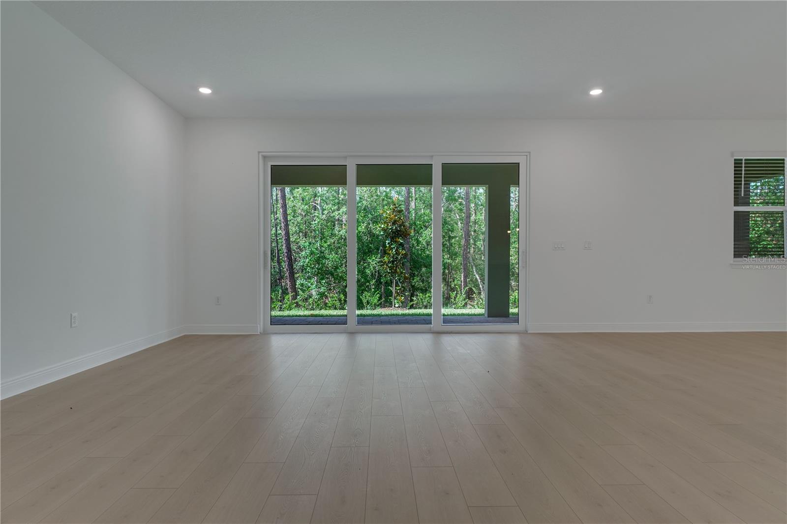 14249 Crest Palm Ave