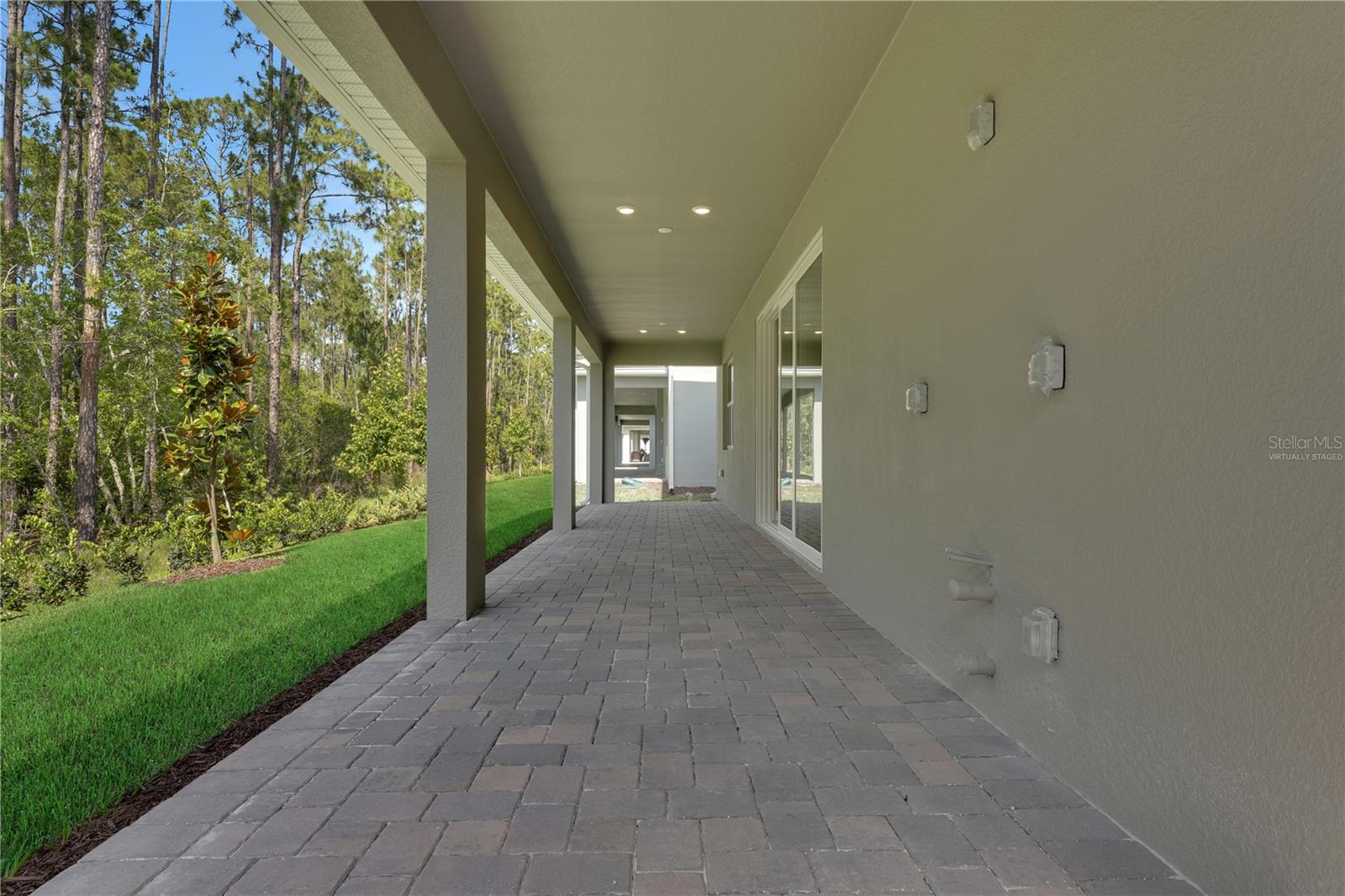 14249 Crest Palm Ave