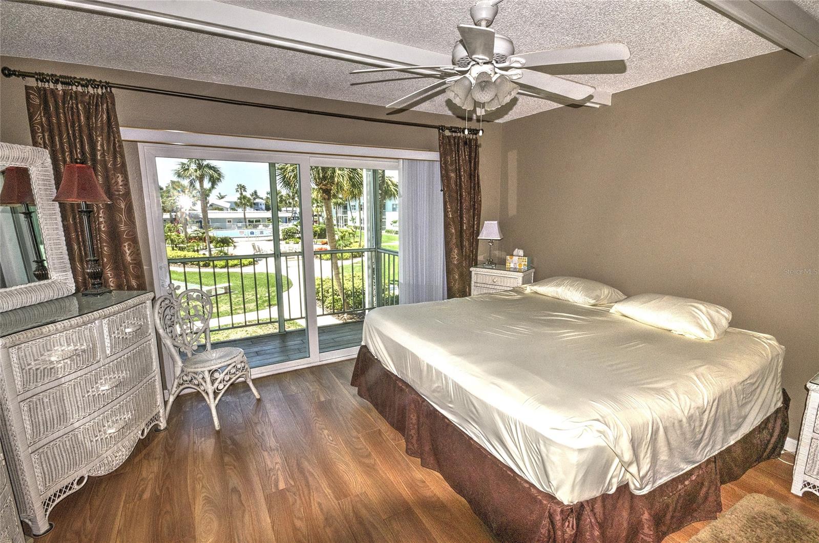 325 N Causeway #C-202