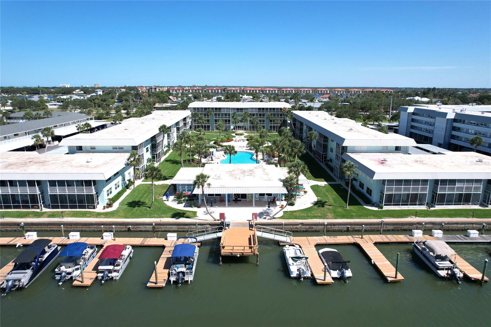 325 N Causeway #C-202