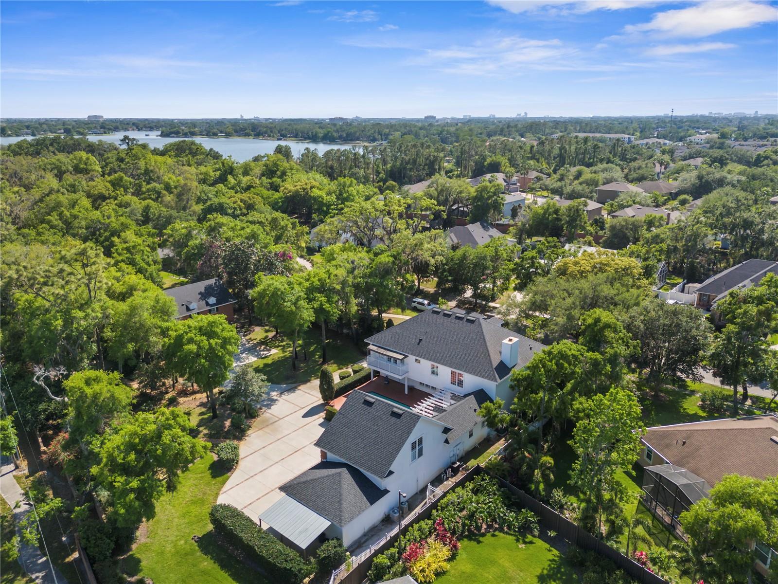5411 Lazy Oaks Ln