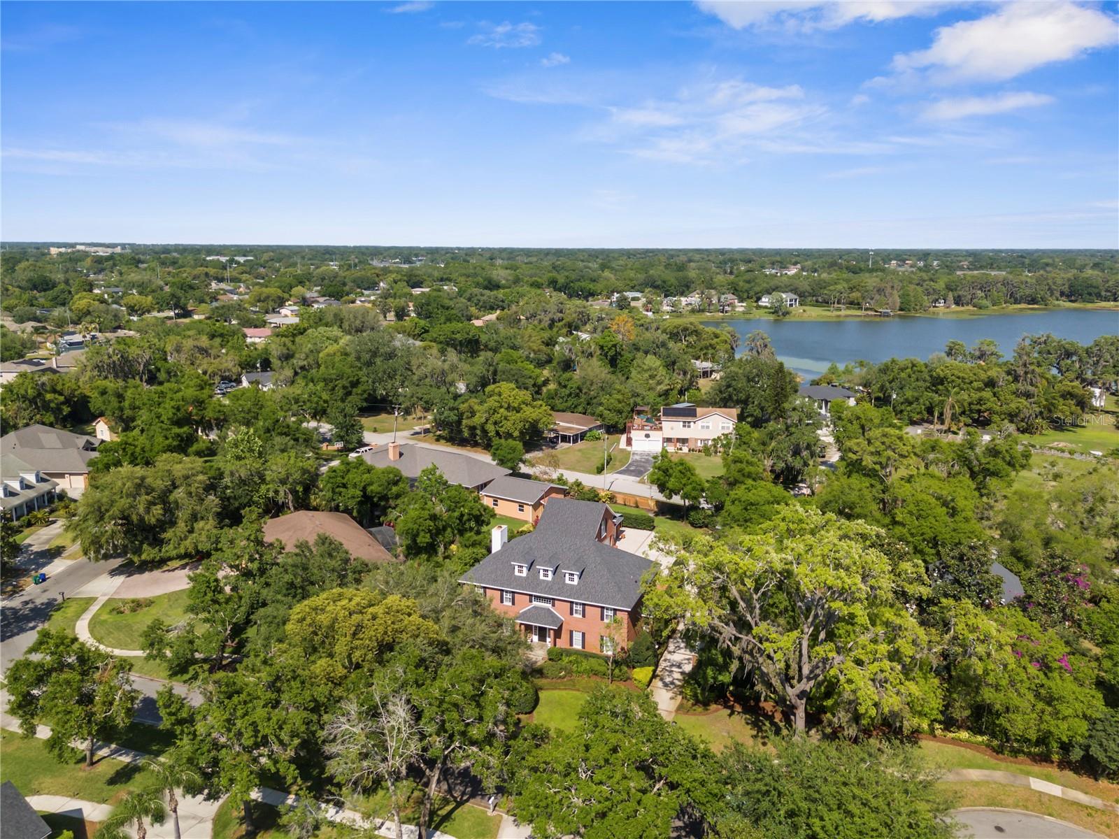 5411 Lazy Oaks Ln