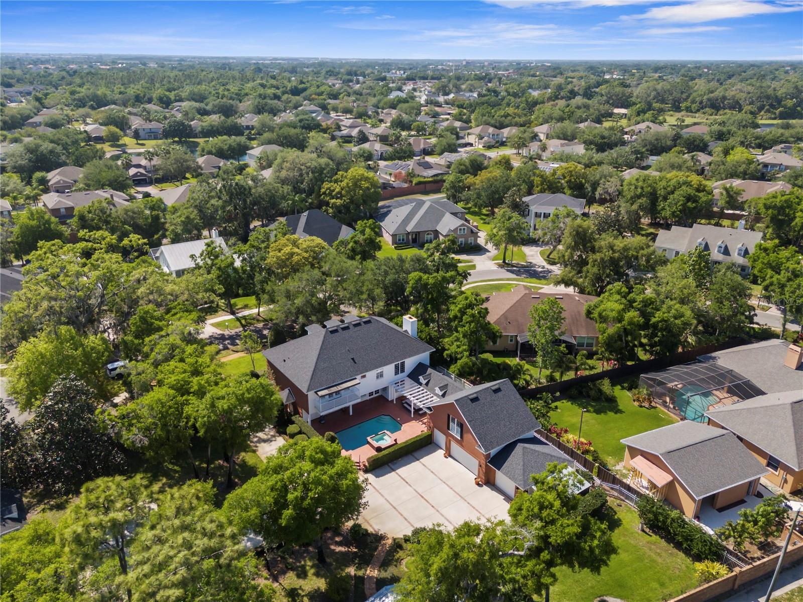 5411 Lazy Oaks Ln