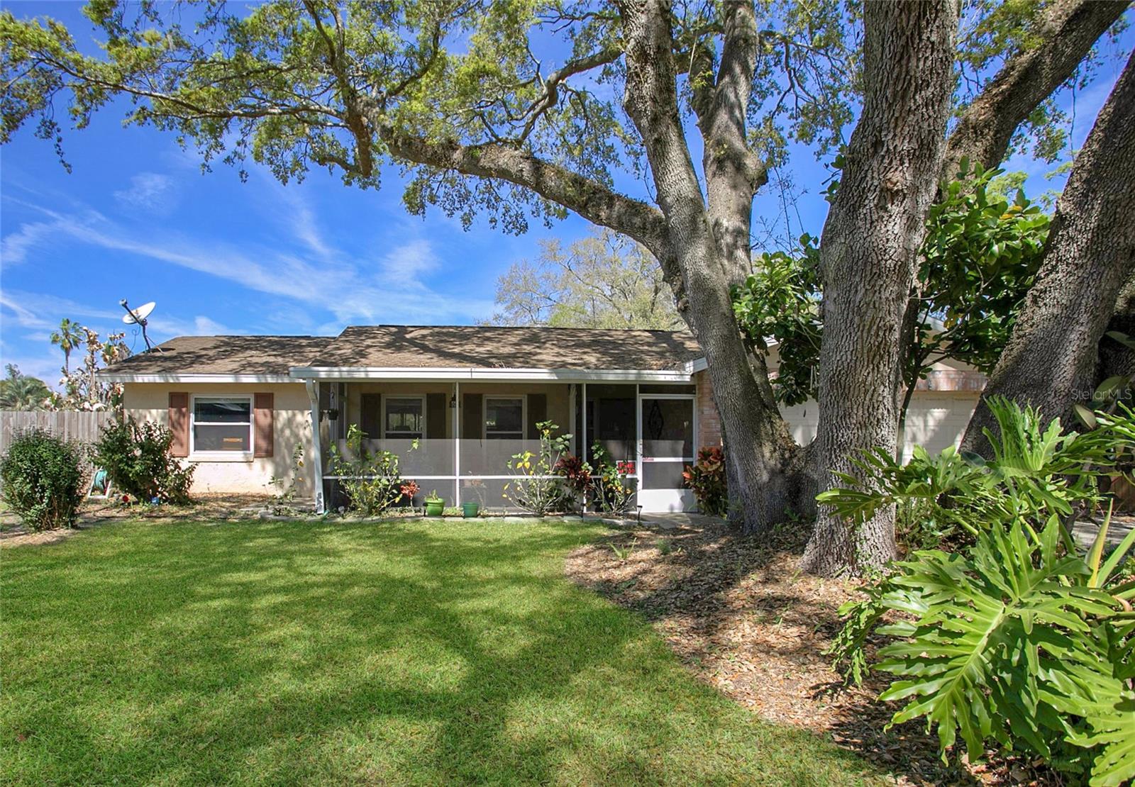 103 Des Pinar Ln