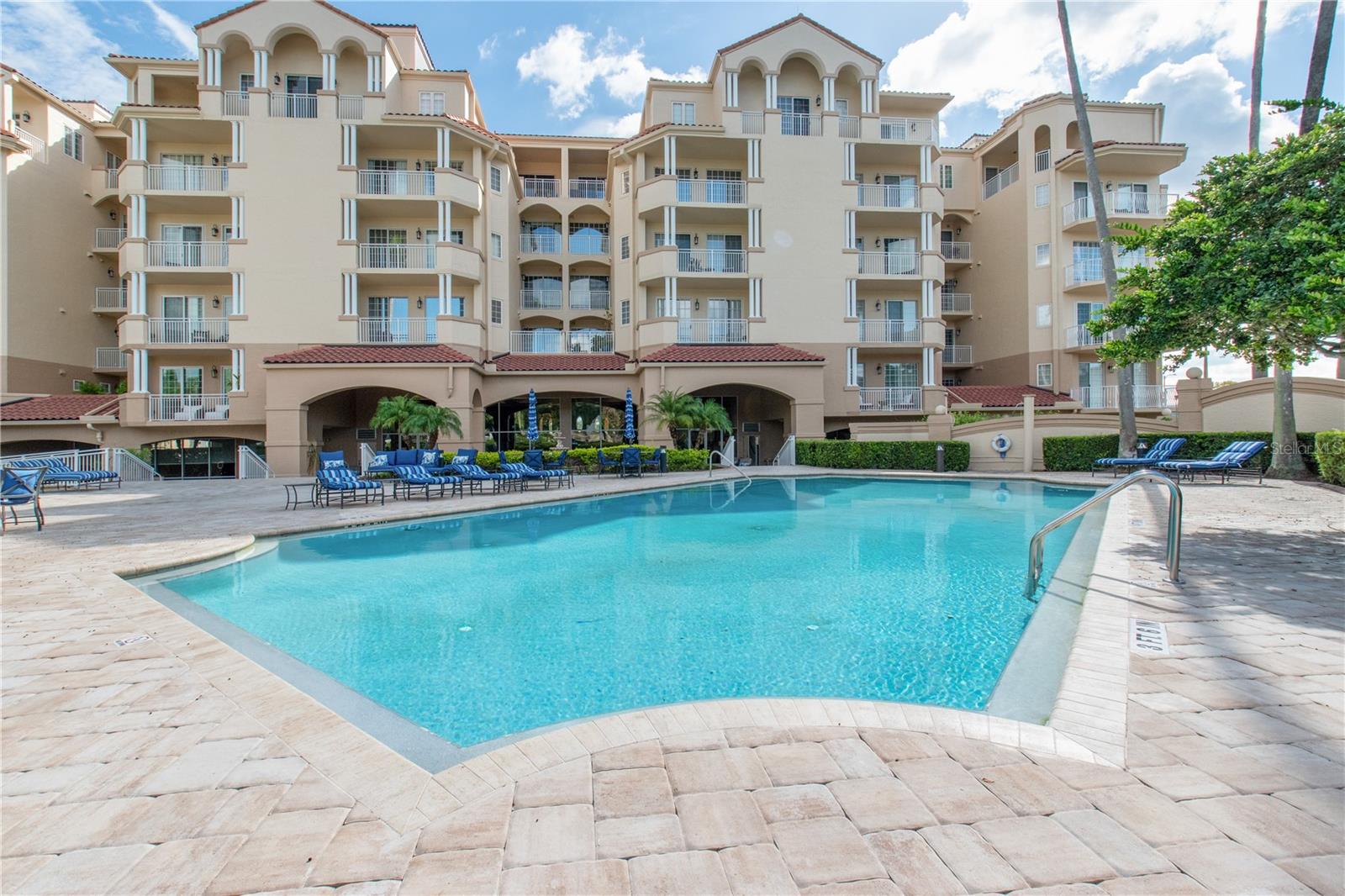 1110 SW Ivanhoe Blvd #3