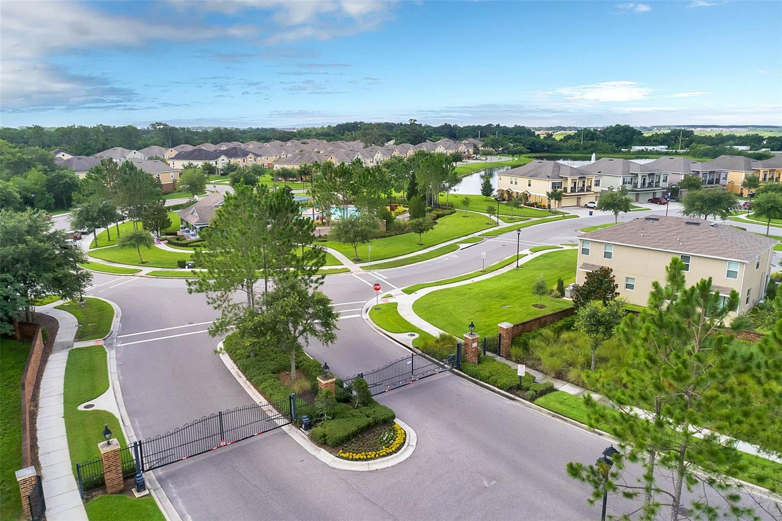 1440 Scarlet Oak Loop