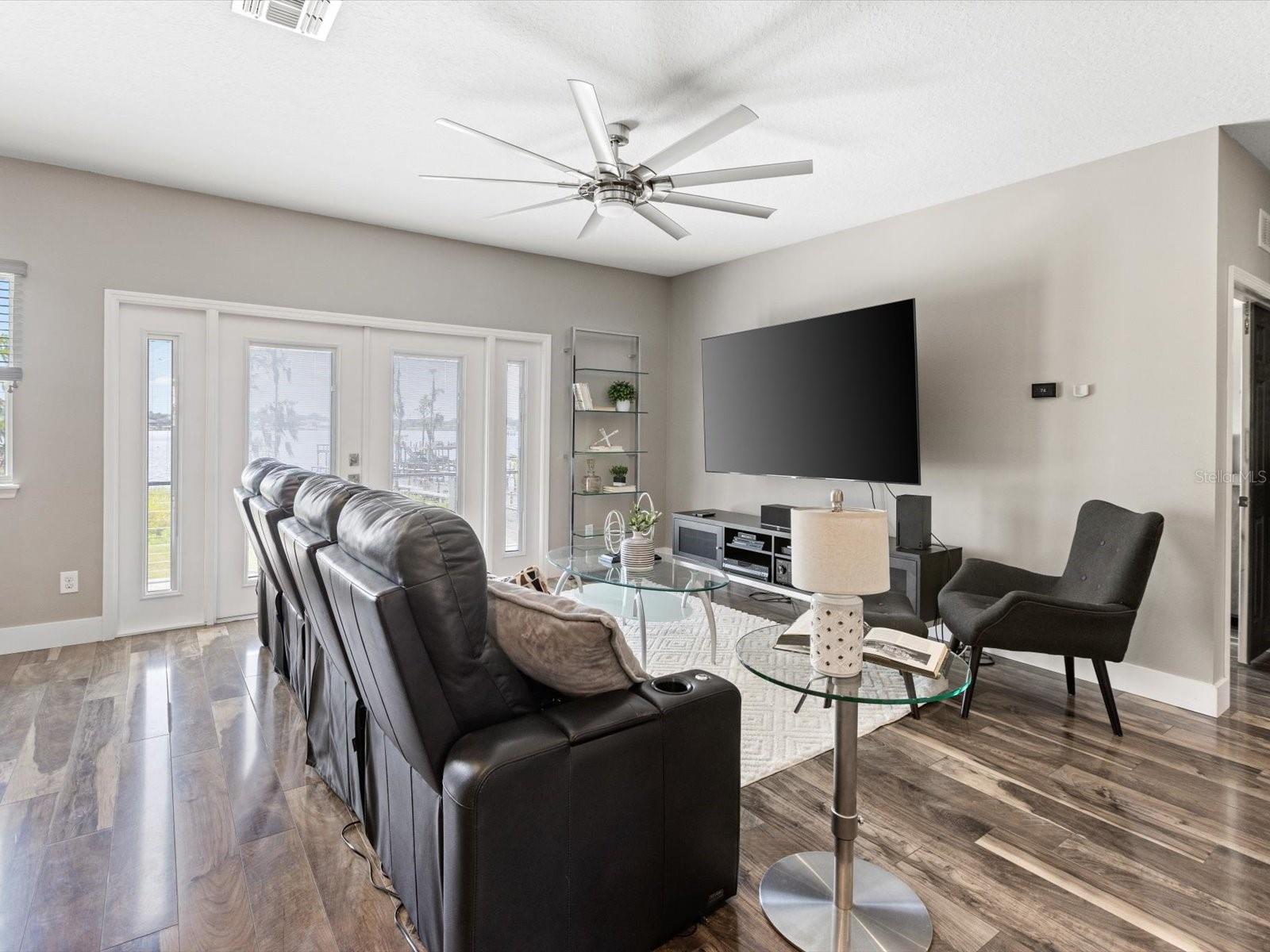 1941 Lake Roberts Landing Dr