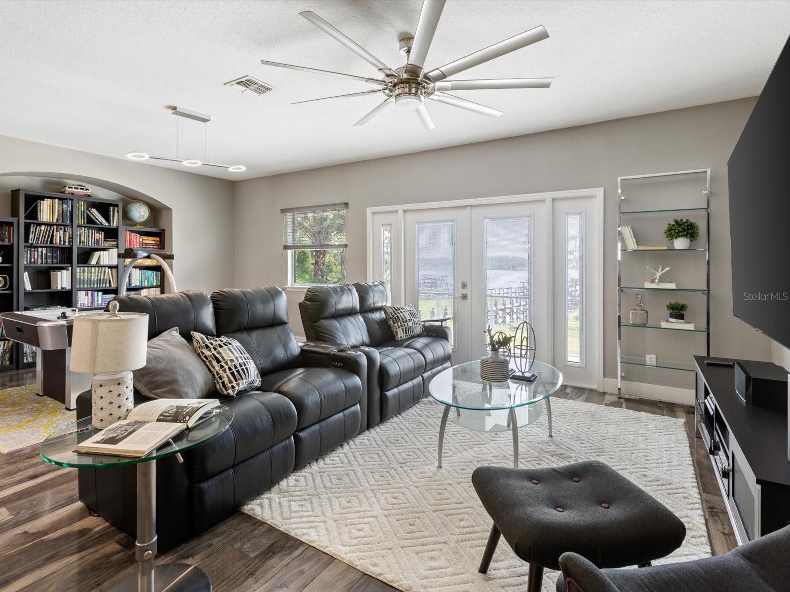 1941 Lake Roberts Landing Dr