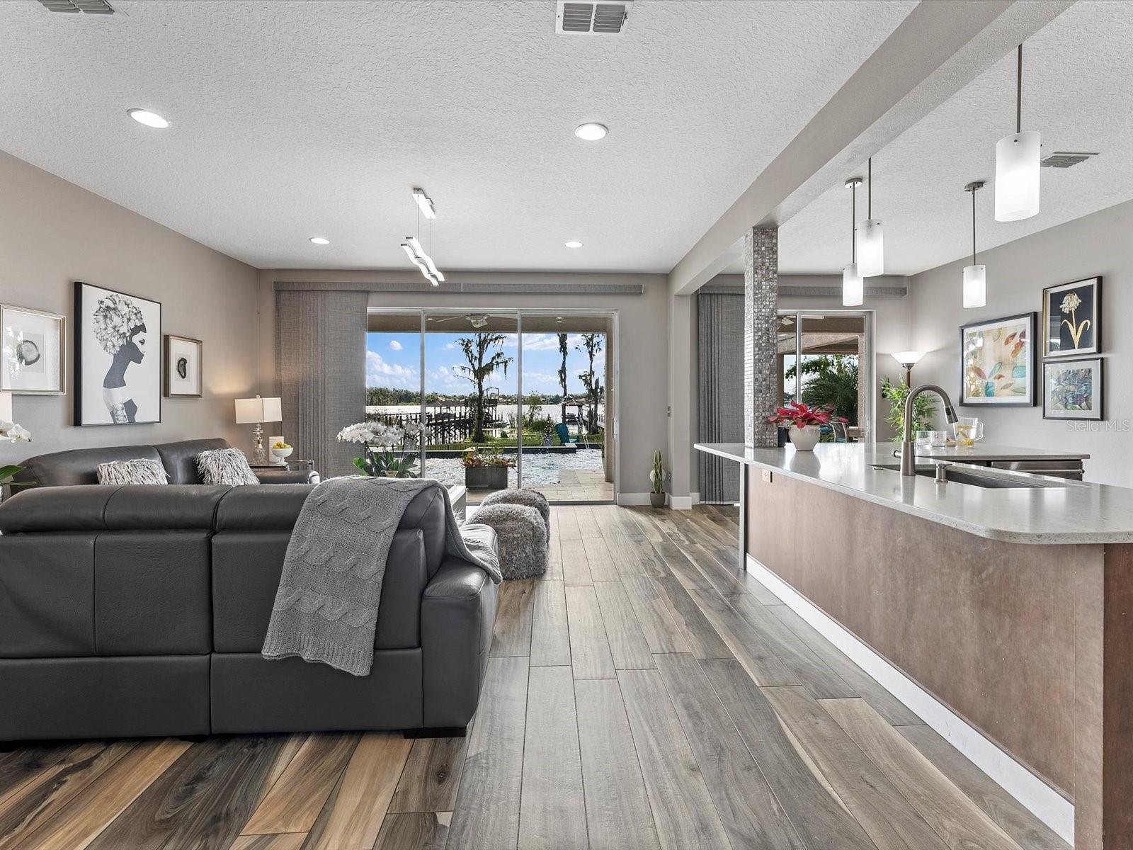 1941 Lake Roberts Landing Dr