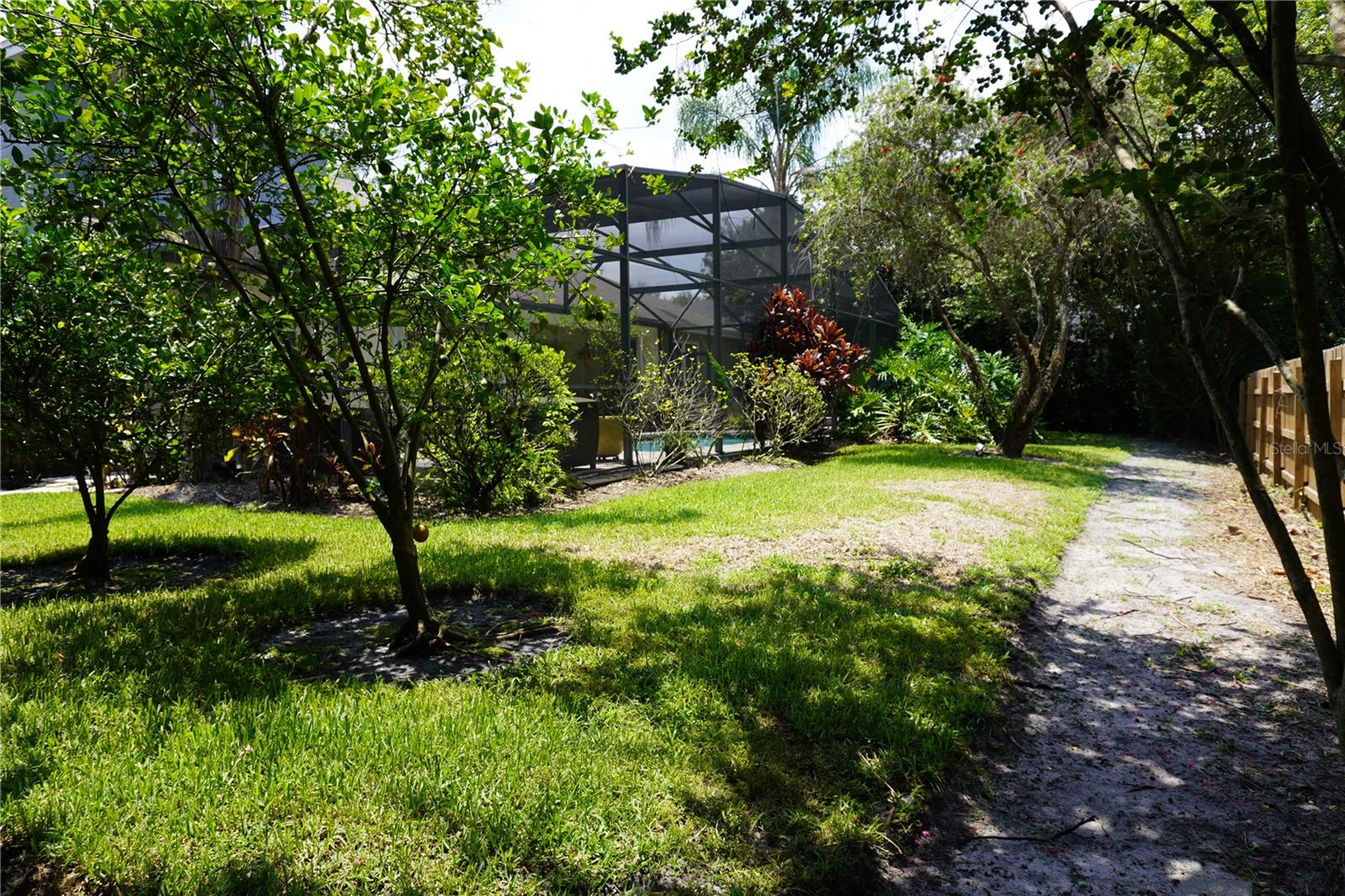 146 Seville Chase Dr