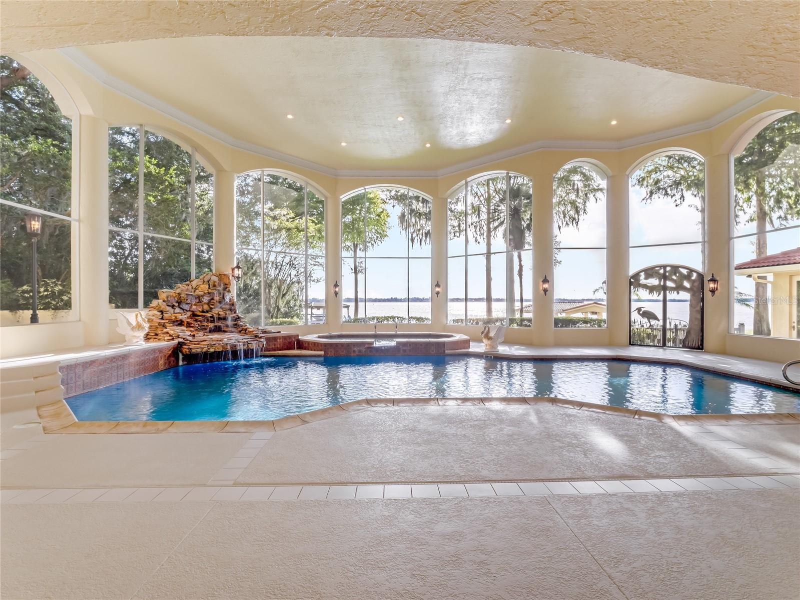 9826 Laurel Valley Dr