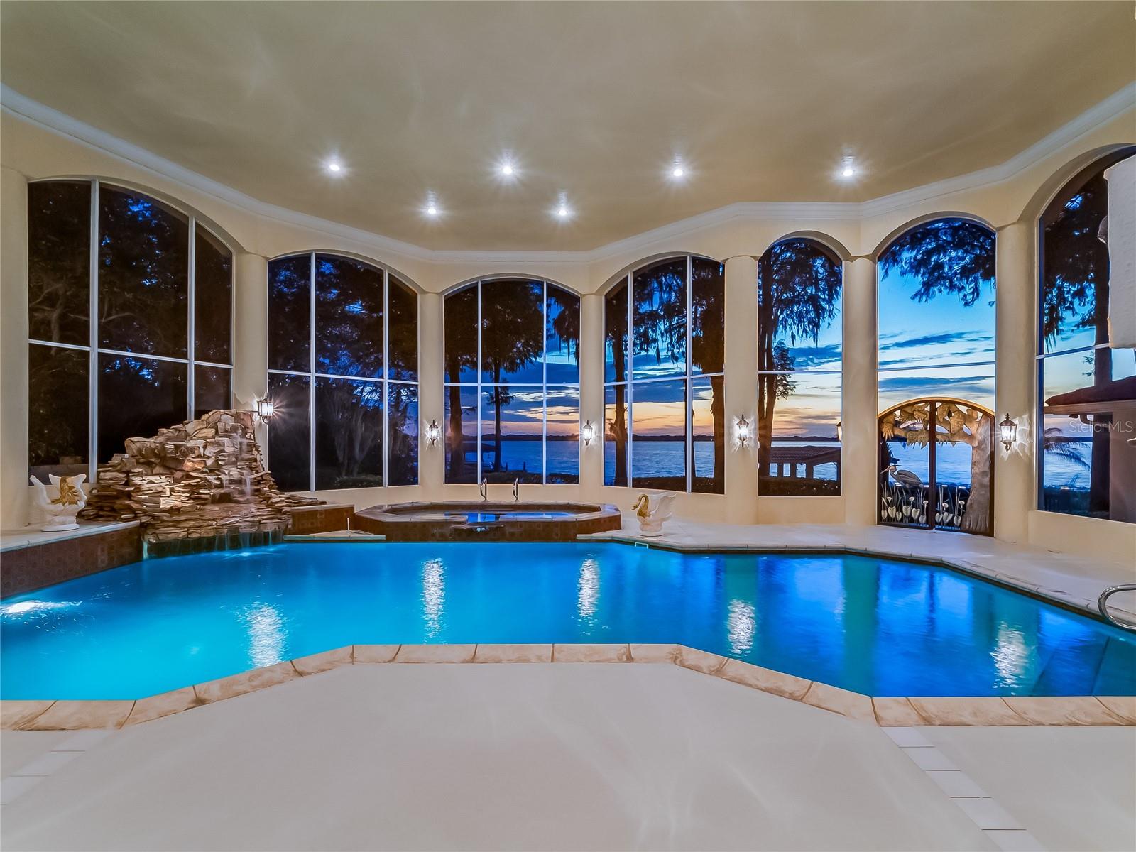 9826 Laurel Valley Dr