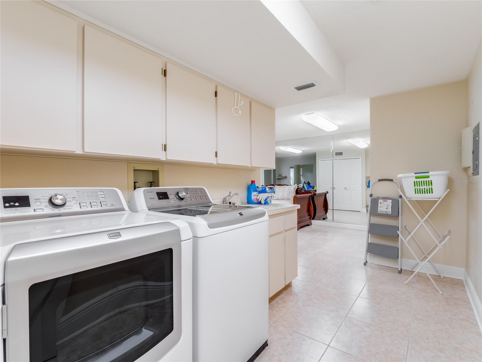 9826 Laurel Valley Dr