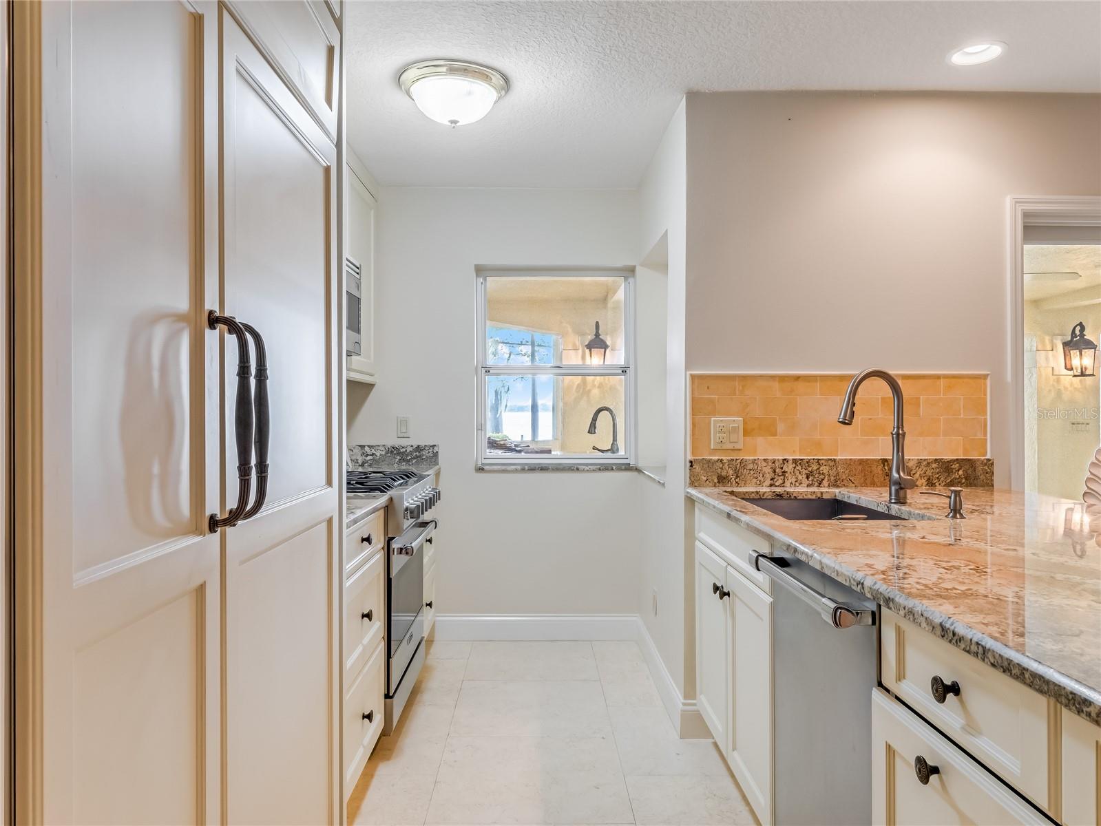 9826 Laurel Valley Dr