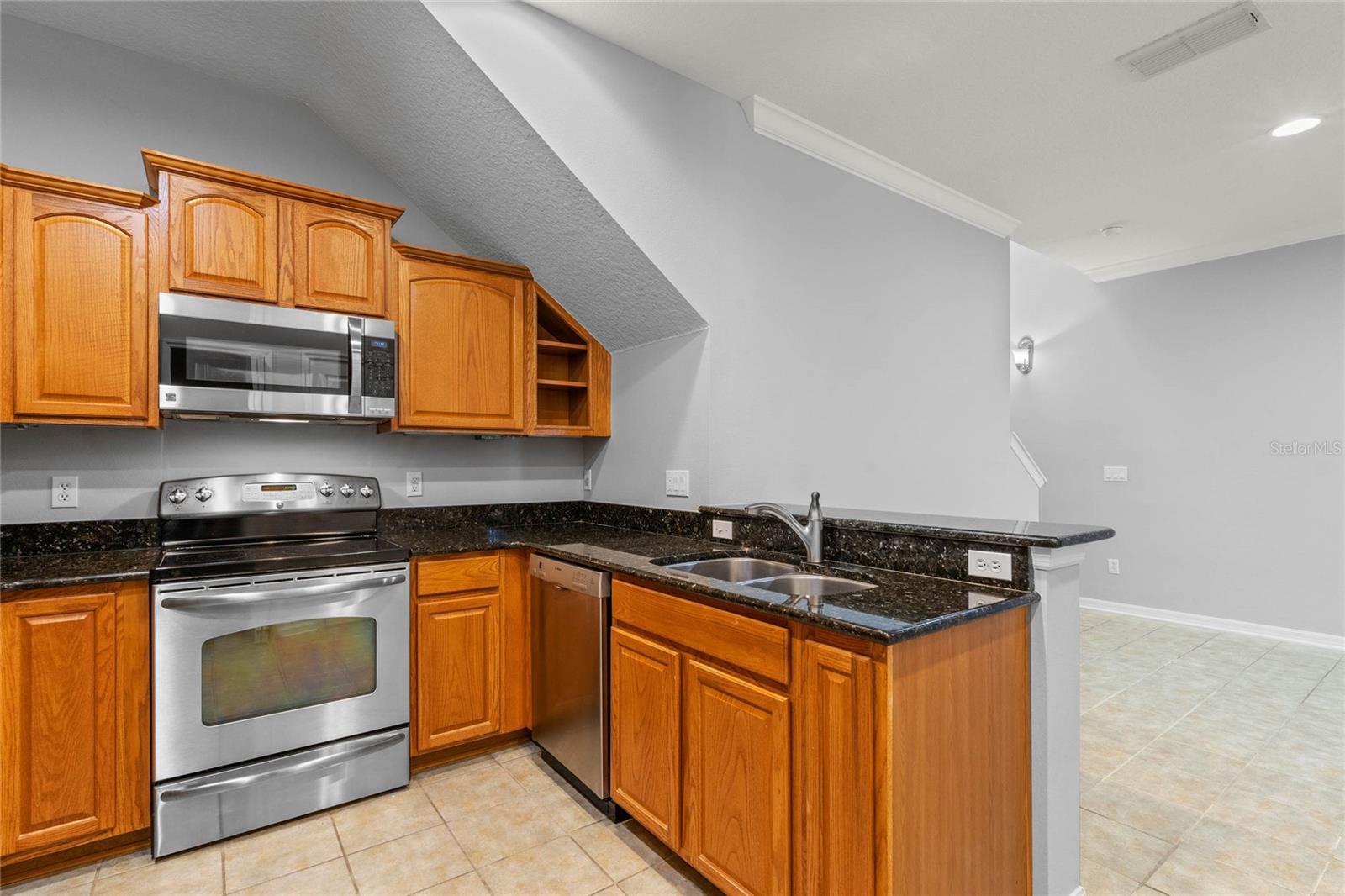 14105 Oasis Cove Blvd #305