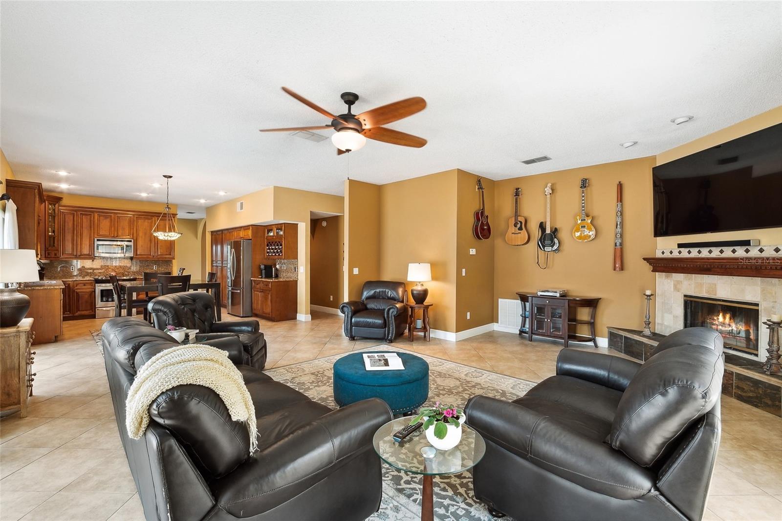 1939 S Prairie Dunes Ct