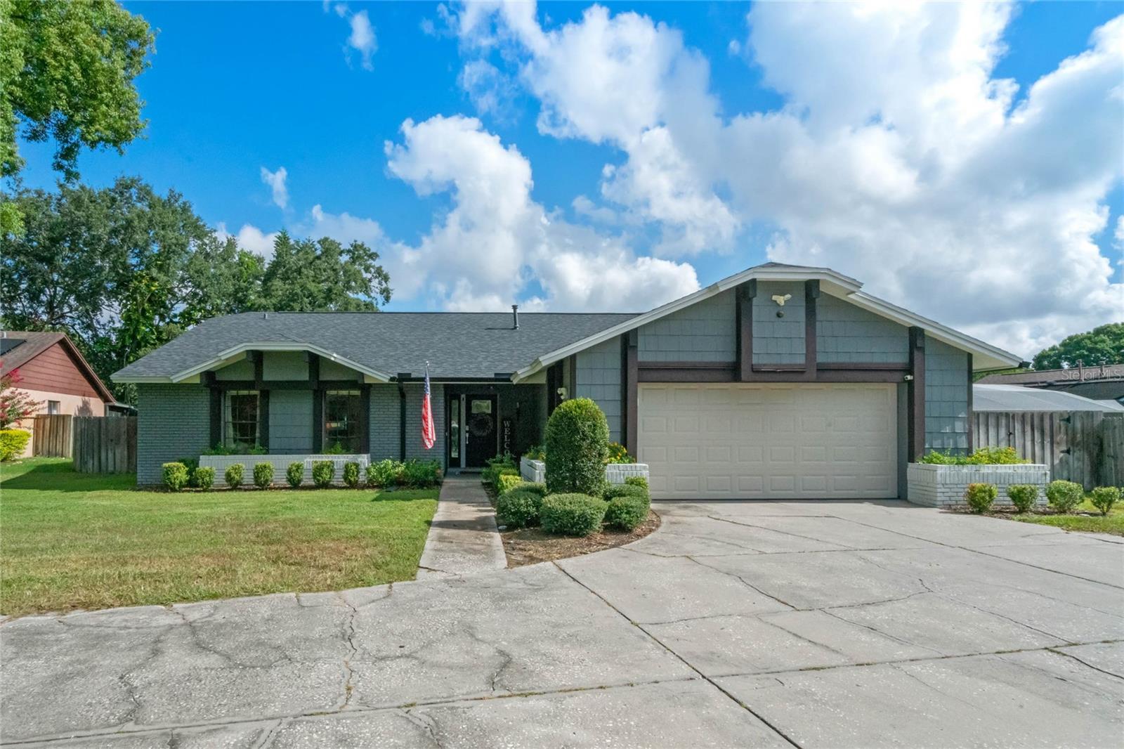 939 Blueberry Hollow Ct