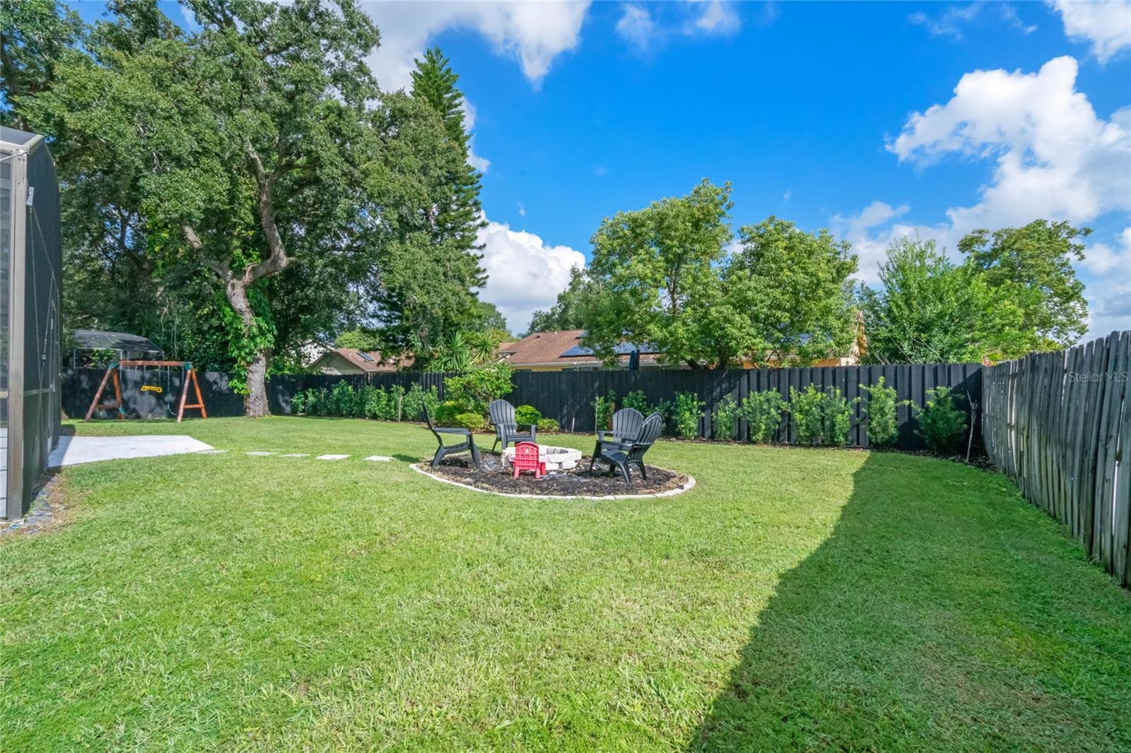 939 Blueberry Hollow Ct