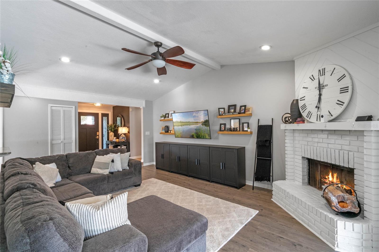 939 Blueberry Hollow Ct