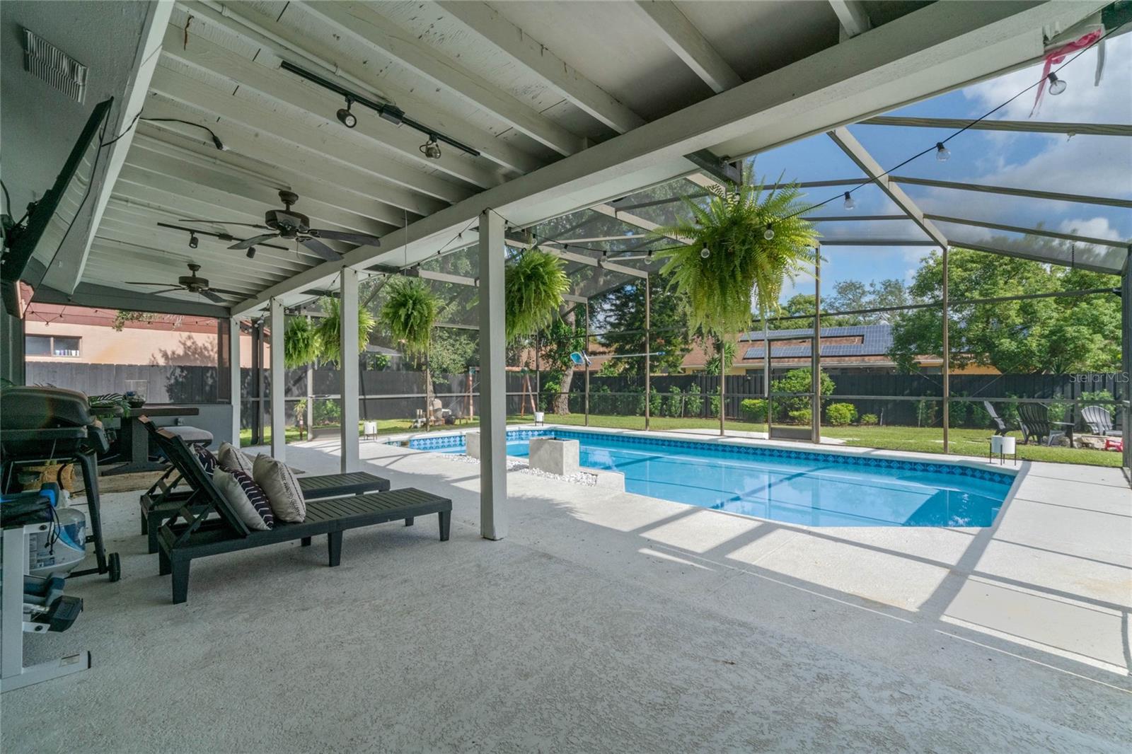 939 Blueberry Hollow Ct