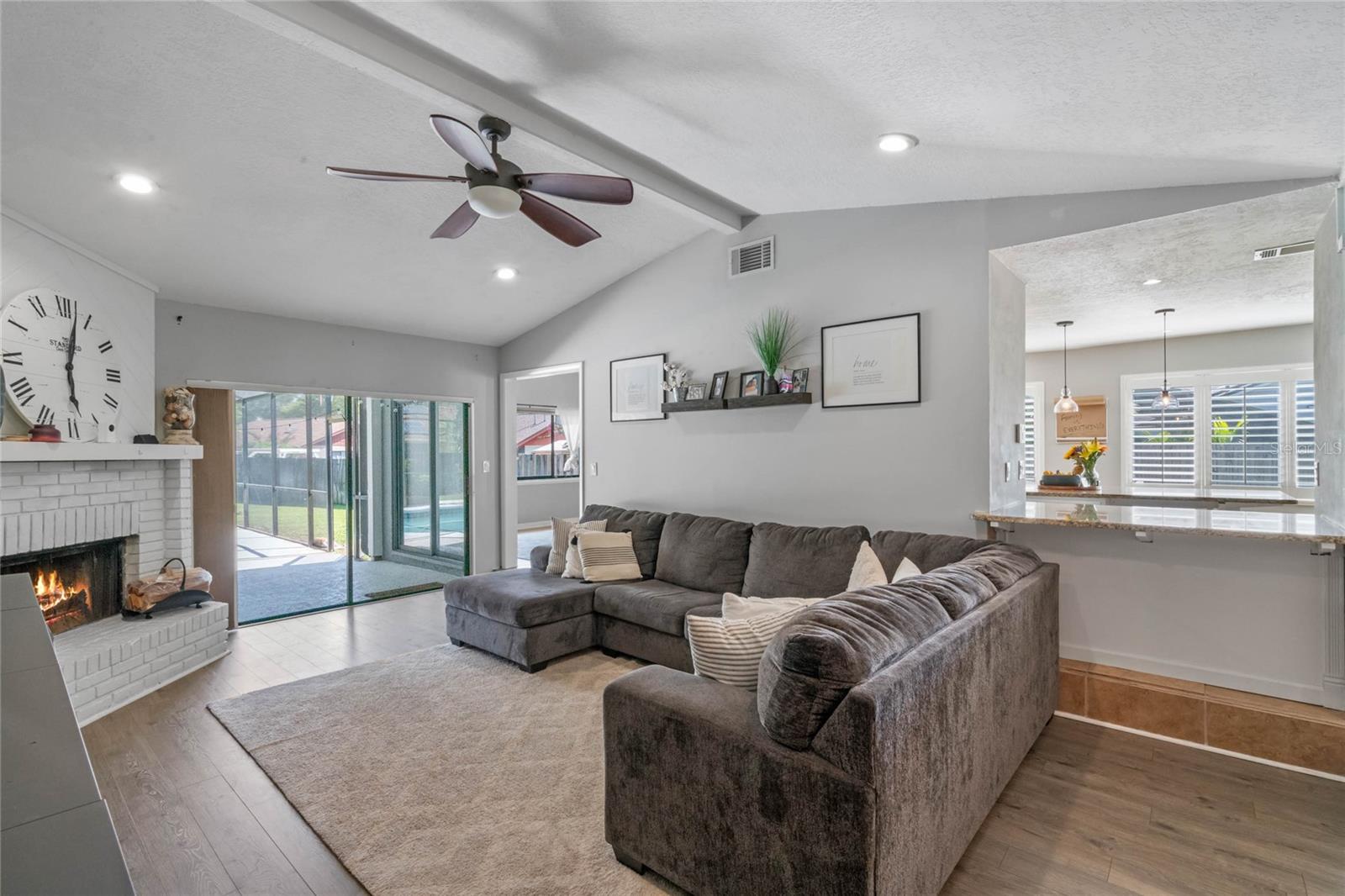 939 Blueberry Hollow Ct