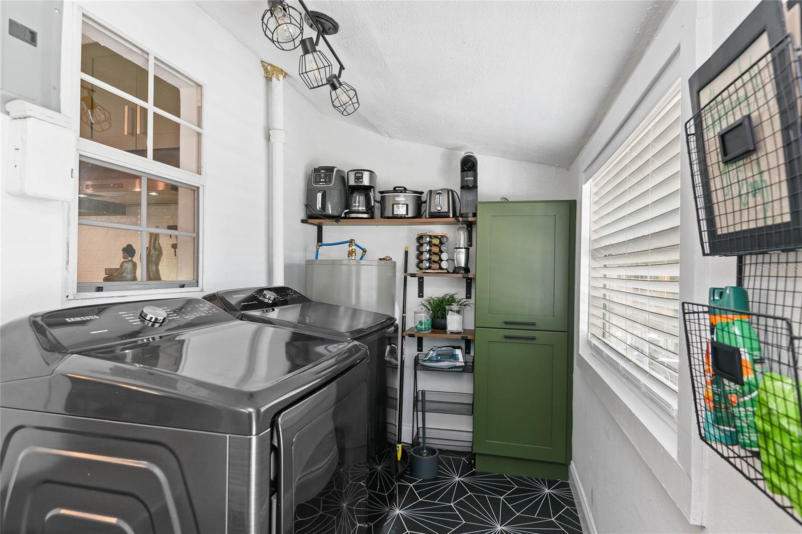 1414 Pinecrest Pl