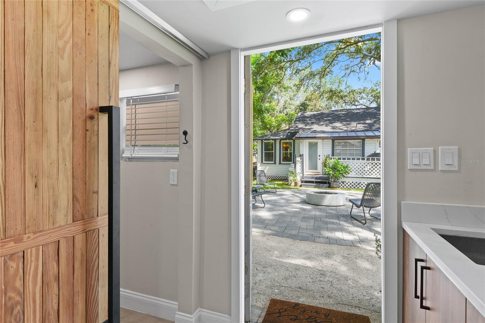 1414 Pinecrest Pl