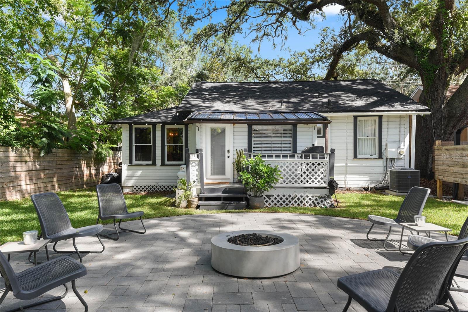 1414 Pinecrest Pl