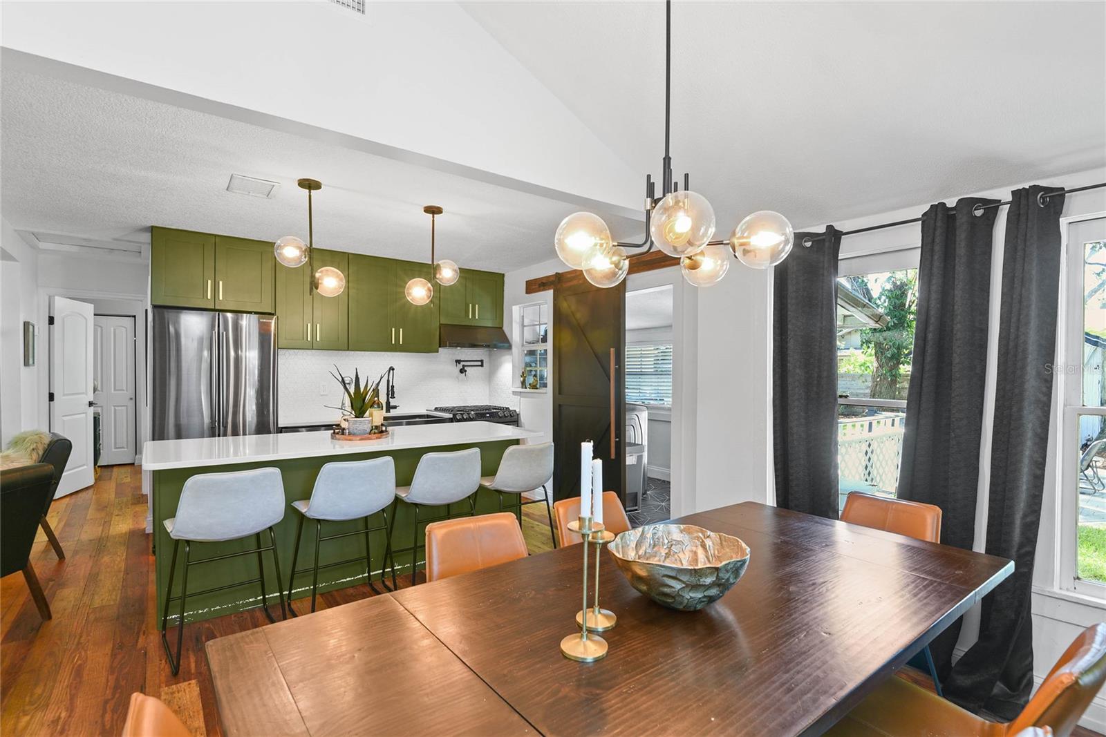 1414 Pinecrest Pl