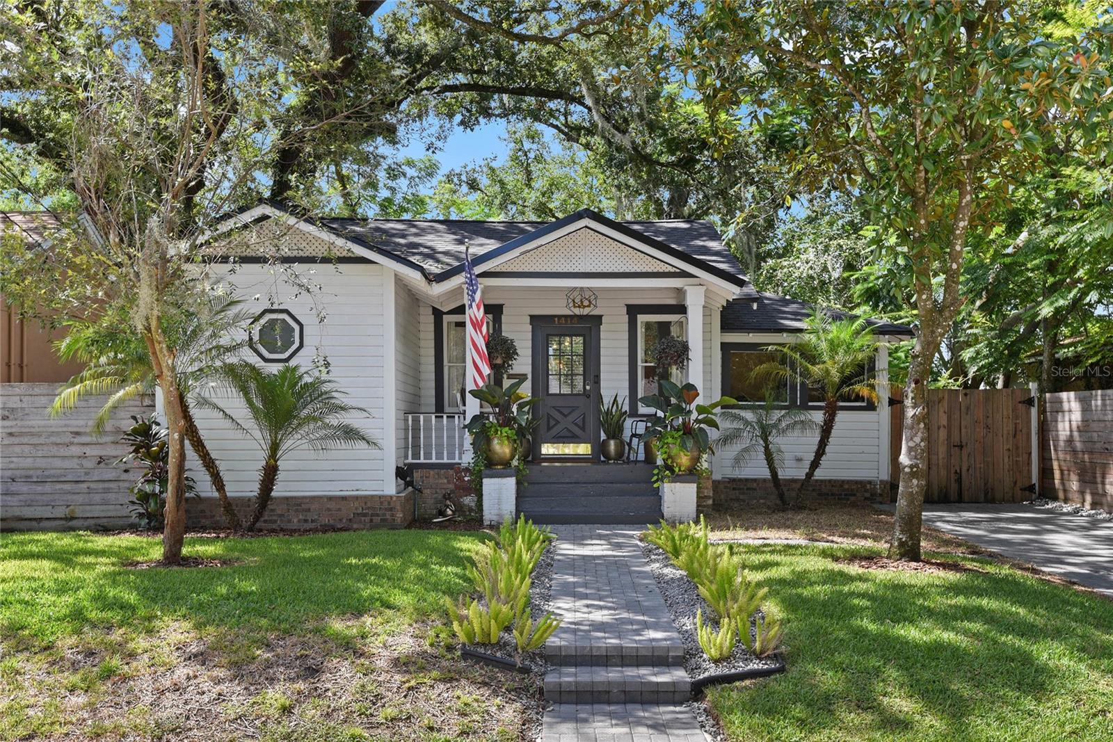 1414 Pinecrest Pl