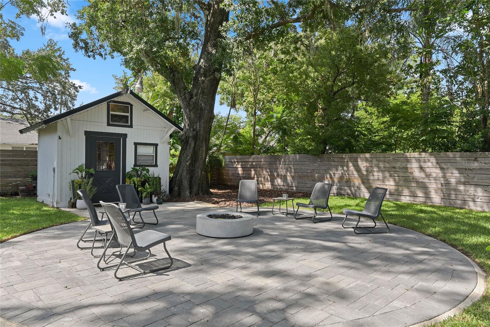 1414 Pinecrest Pl